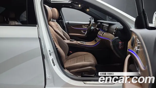 Mercedes-Benz E-Class W213 — Фото автомобиля 16