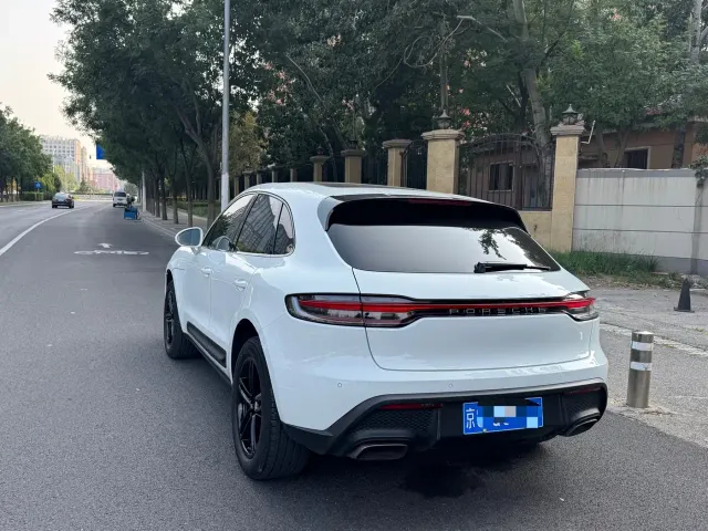 Porsche Macan — Фото автомобиля 10