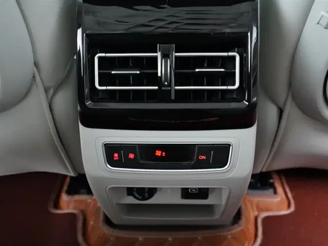 Forthing Yacht — Фото автомобиля 17