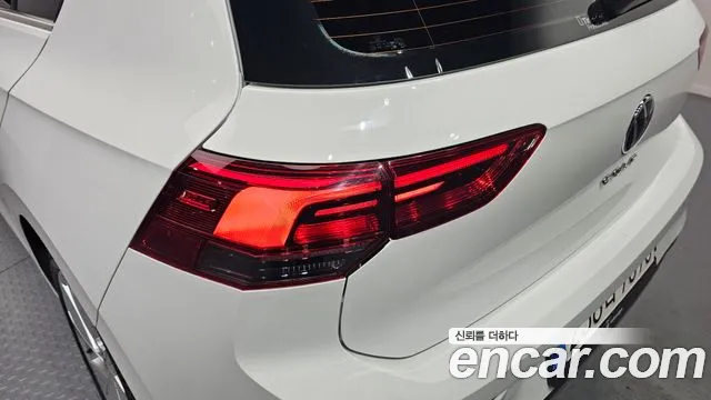 Volkswagen Golf Golf 8 поколение 2.0 TDI Premium — Фото автомобиля 21
