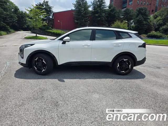Kia Sportage Бензин 1.6 турбо 2WD — Фото автомобиля 4