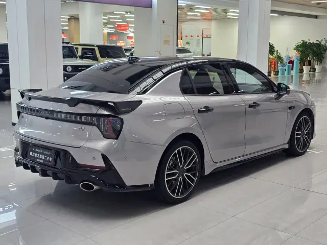 Lynk & Co 03 — Фото автомобиля 15
