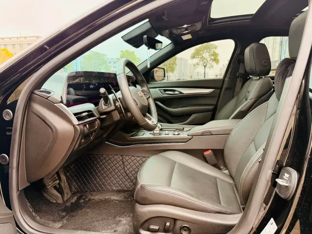 Cadillac CT5 — Фото автомобиля 9