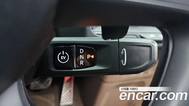 Kia EV9 — Фото автомобиля 9