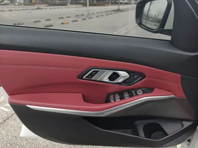 BMW 3 Series — Фото автомобиля 16