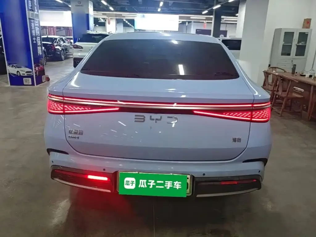 BYD Seal 2023 DM-i 1.5T 121km Flagship — Фото автомобиля 5