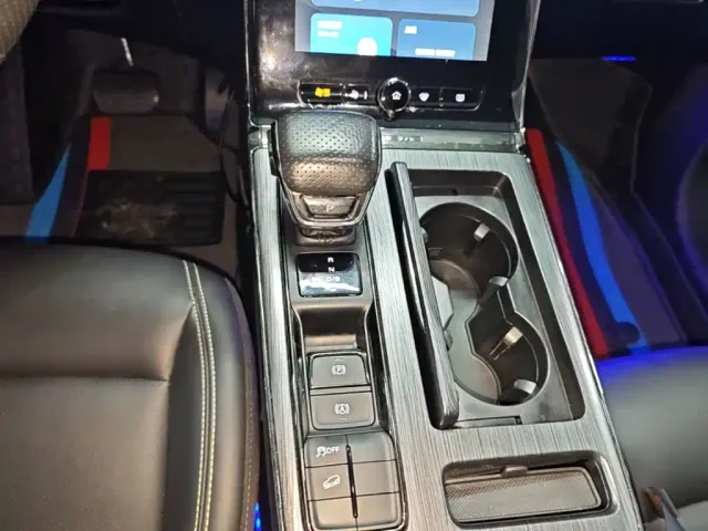 Roewe RX5 — Фото автомобиля 13