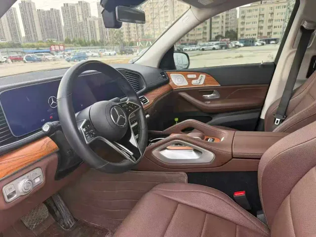 Mercedes-Benz GLS-Class — Фото автомобиля 4