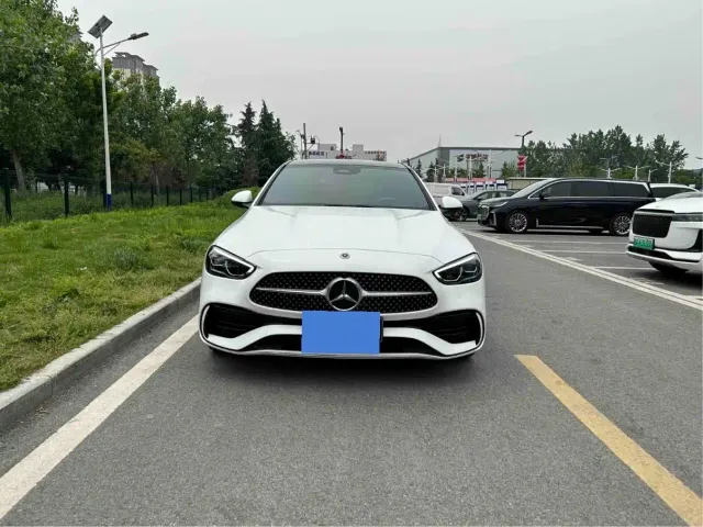 Mercedes-Benz C-Class — Фото автомобиля 2