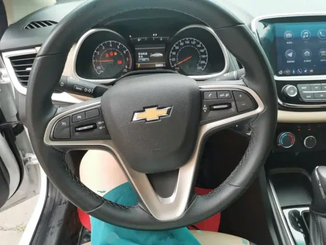 Chevrolet Monza — Фото автомобиля 10