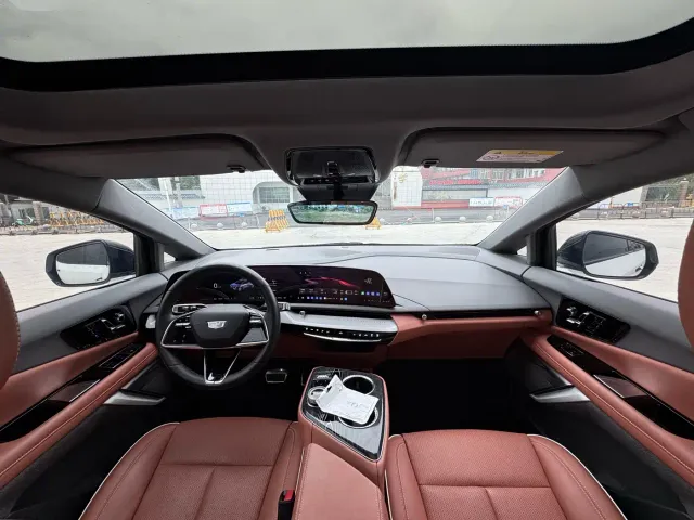 Cadillac Optiq — Фото автомобиля 7