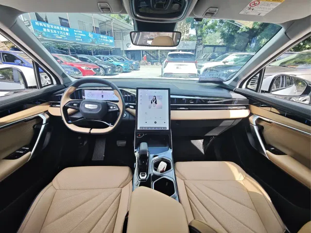 Geely Boyue L — Фото автомобиля 14
