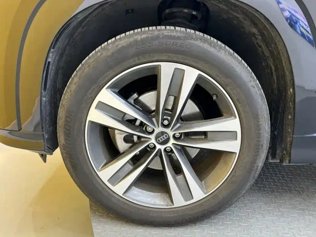 Audi Q6 — Фото автомобиля 6