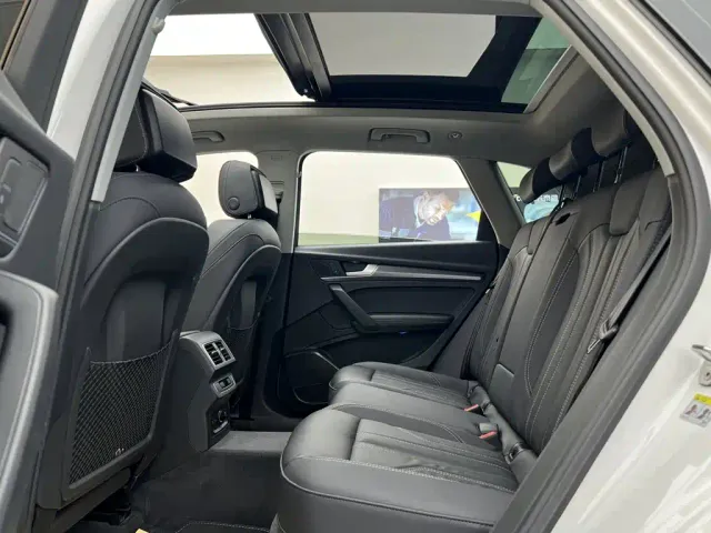 Audi Q5L — Фото автомобиля 24