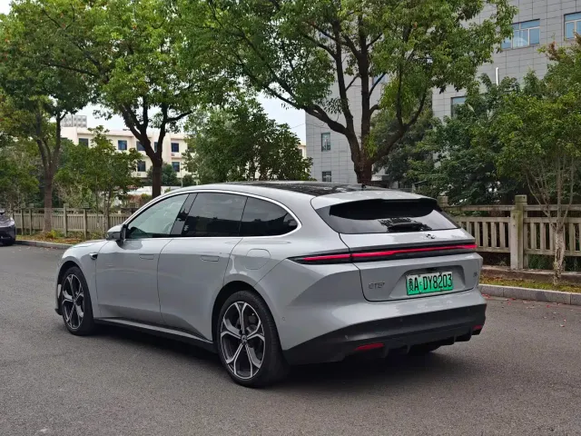 Nio ET5 Touring — Фото автомобиля 14
