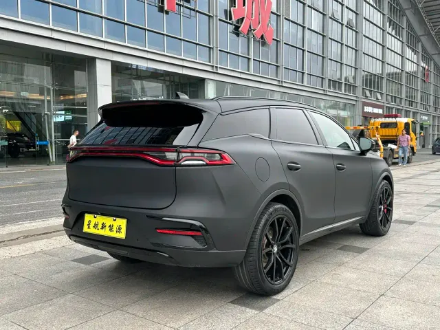 BYD Tang — Фото автомобиля 5