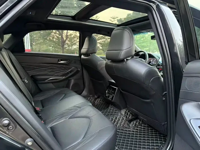 Toyota Avalon — Фото автомобиля 7