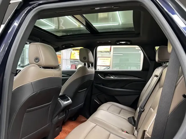Buick Enclave — Фото автомобиля 6