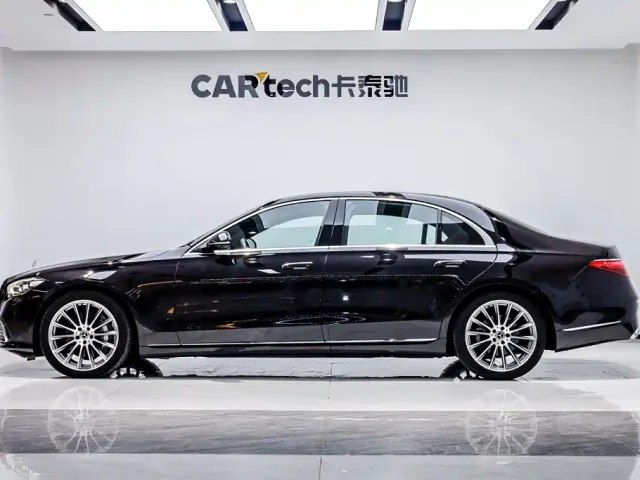 Mercedes-Benz S-Class — Фото автомобиля 2