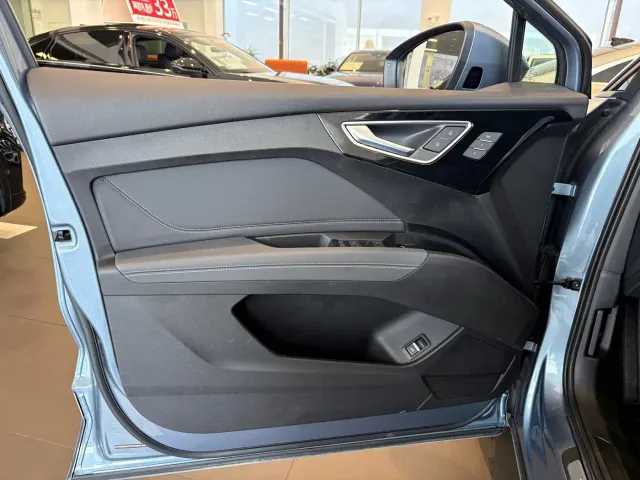 Audi Audi Q4 e-tron 2023 40 e-tron Innovation Edition — Фото автомобиля 8