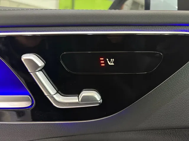 Mercedes-Benz C-Class — Фото автомобиля 8