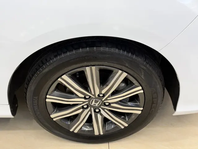 Honda Odyssey — Фото автомобиля 15