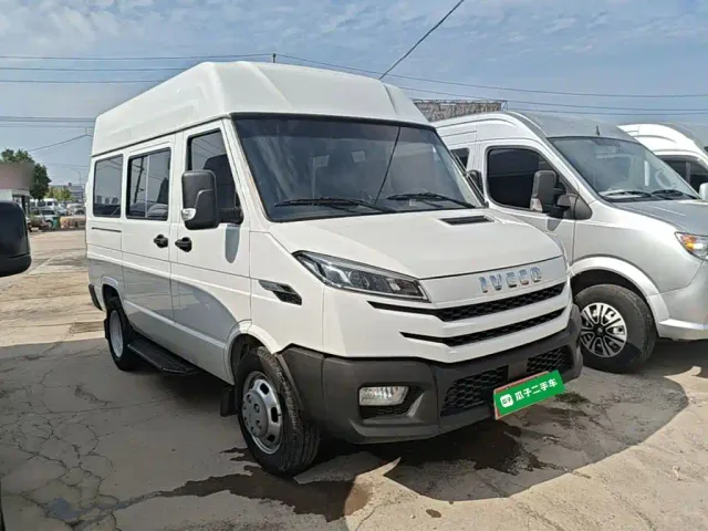 Iveco Daily — Фото автомобиля 3