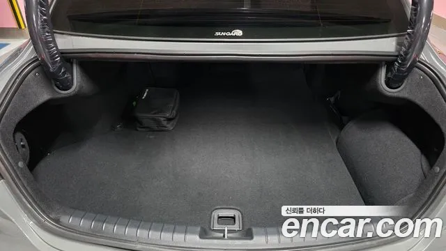 Hyundai Grandeur (New) Hybrid — Фото автомобиля 18