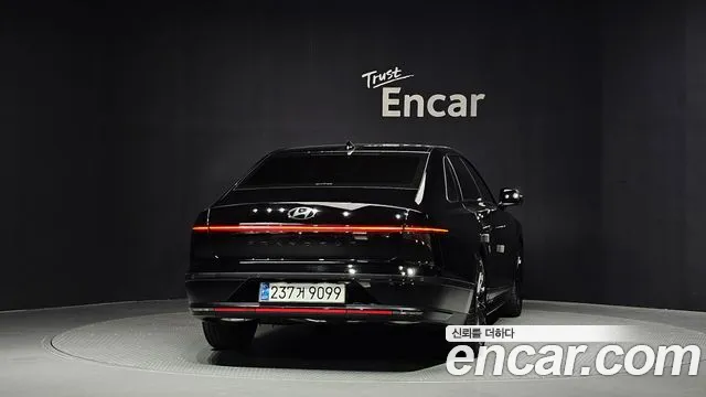 Hyundai Grandeur GN7 — Фото автомобиля 4