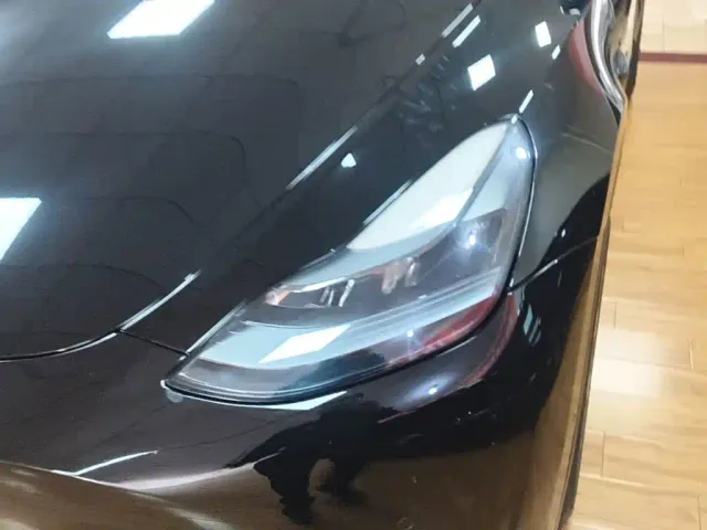 Tesla Model Y — Фото автомобиля 23