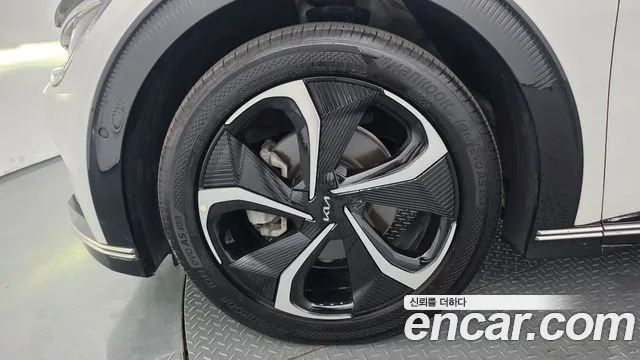 Kia EV6 — Фото автомобиля 5
