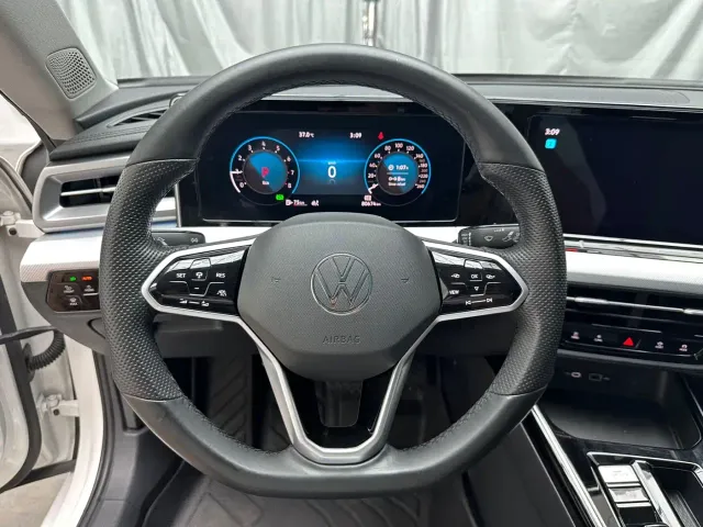 Volkswagen Lamando — Фото автомобиля 8