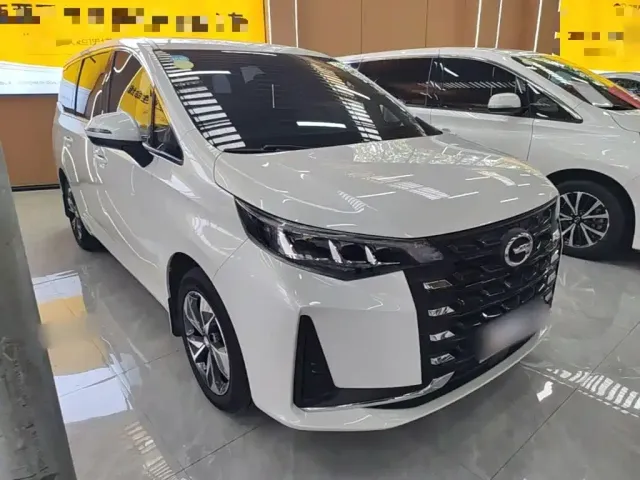 GAC Trumpchi M6 — Фото автомобиля 3