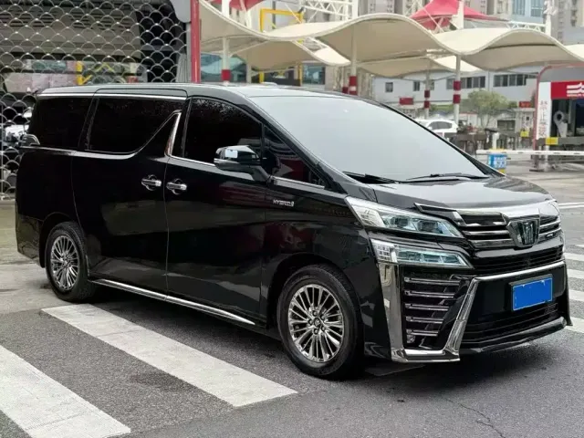 Toyota Vellfire — Фото автомобиля 3