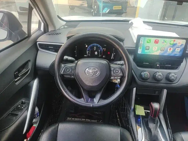 Toyota Corolla Cross — Фото автомобиля 10