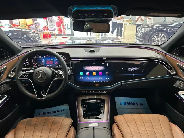 Mercedes-Benz E-Class — Фото автомобиля 19