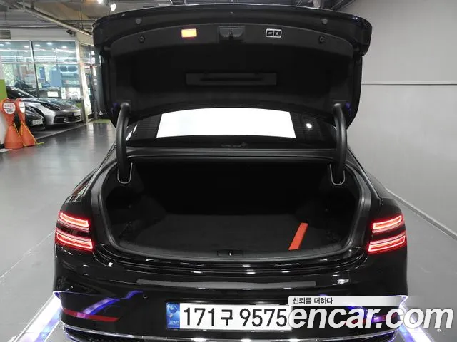 Genesis G80 Бензин 2.5 турбо AWD — Фото автомобиля 16