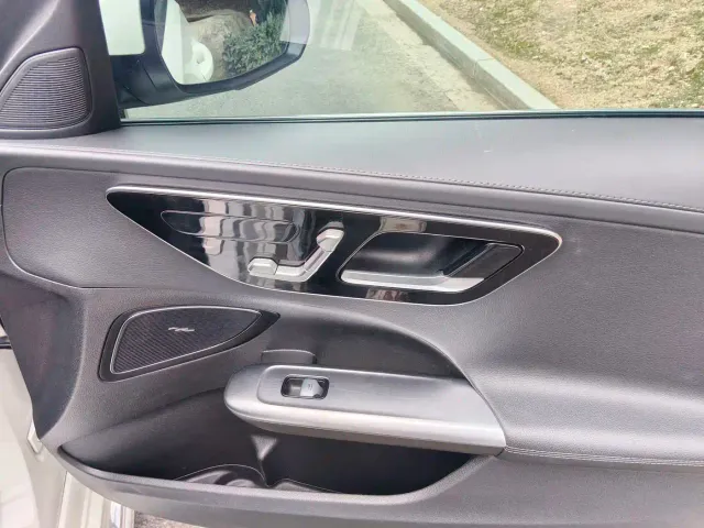 Mercedes-Benz C-Class — Фото автомобиля 11