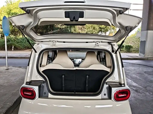 Wuling Hongguang Mini EV — Фото автомобиля 18
