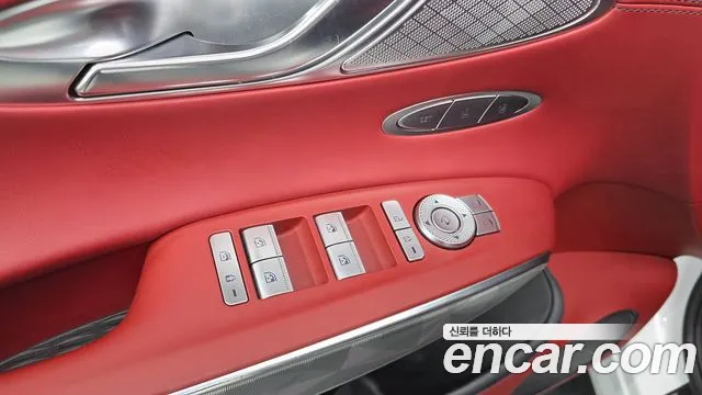 Genesis GV70 — Фото автомобиля 29