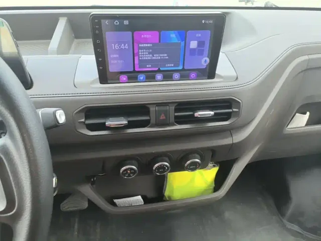 JMC E-Fushun — Фото автомобиля 12