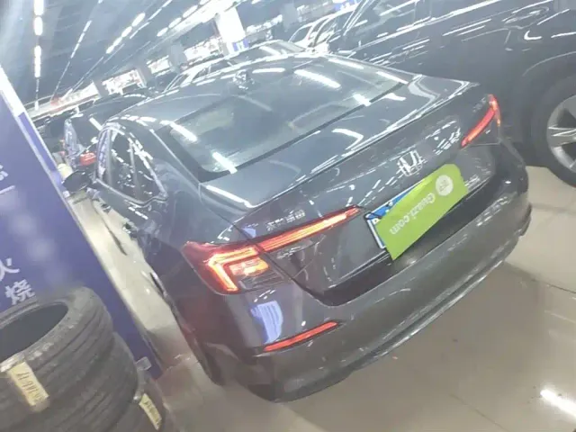 Honda Civic — Фото автомобиля 4