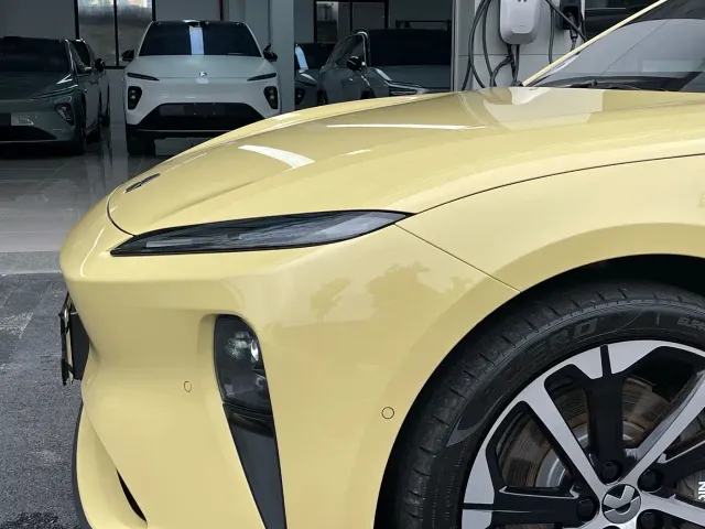 Nio ET5 — Фото автомобиля 10