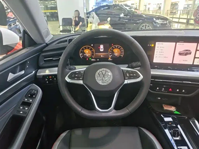 Volkswagen Lamando — Фото автомобиля 10