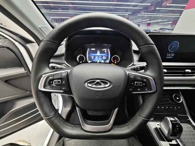 Chery Tiggo 8 — Фото автомобиля 6
