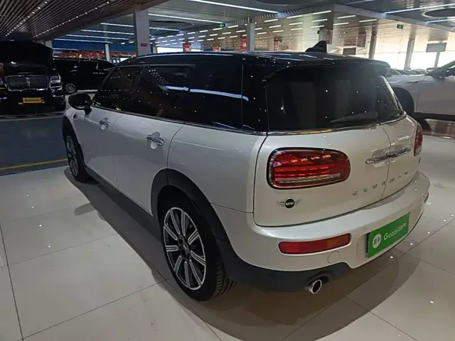 MINI Clubman — Фото автомобиля 4
