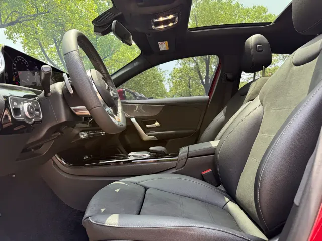 Mercedes-Benz A-Class — Фото автомобиля 10