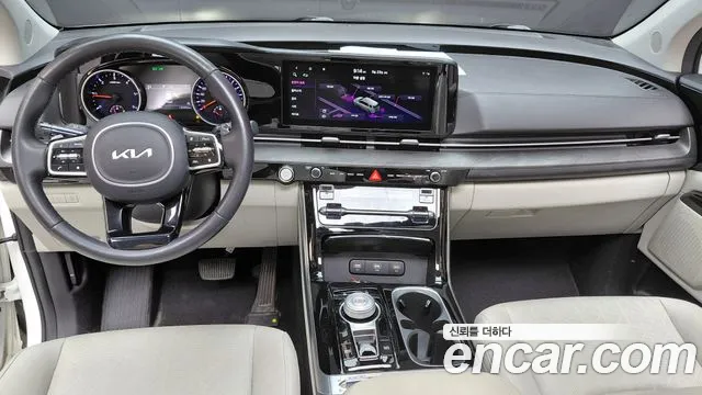 Kia Carnival Generation 4 — Фото автомобиля 7