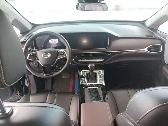 GAC Trumpchi M6 — Фото автомобиля 9