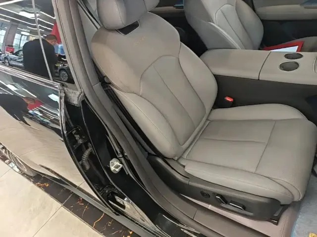 Nissan N7 — Фото автомобиля 24